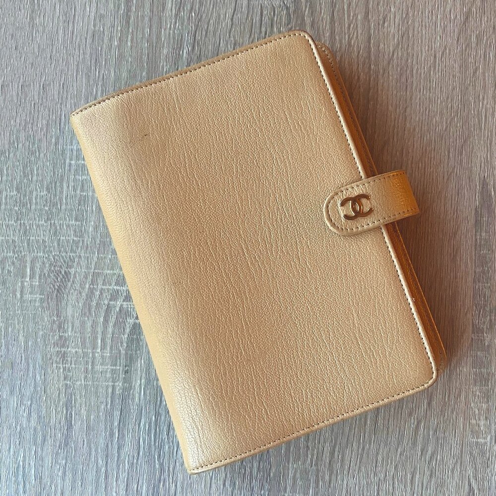 Beige Chanel Classic MM Agenda Cover Planner Notebook Cover - Pre-owned